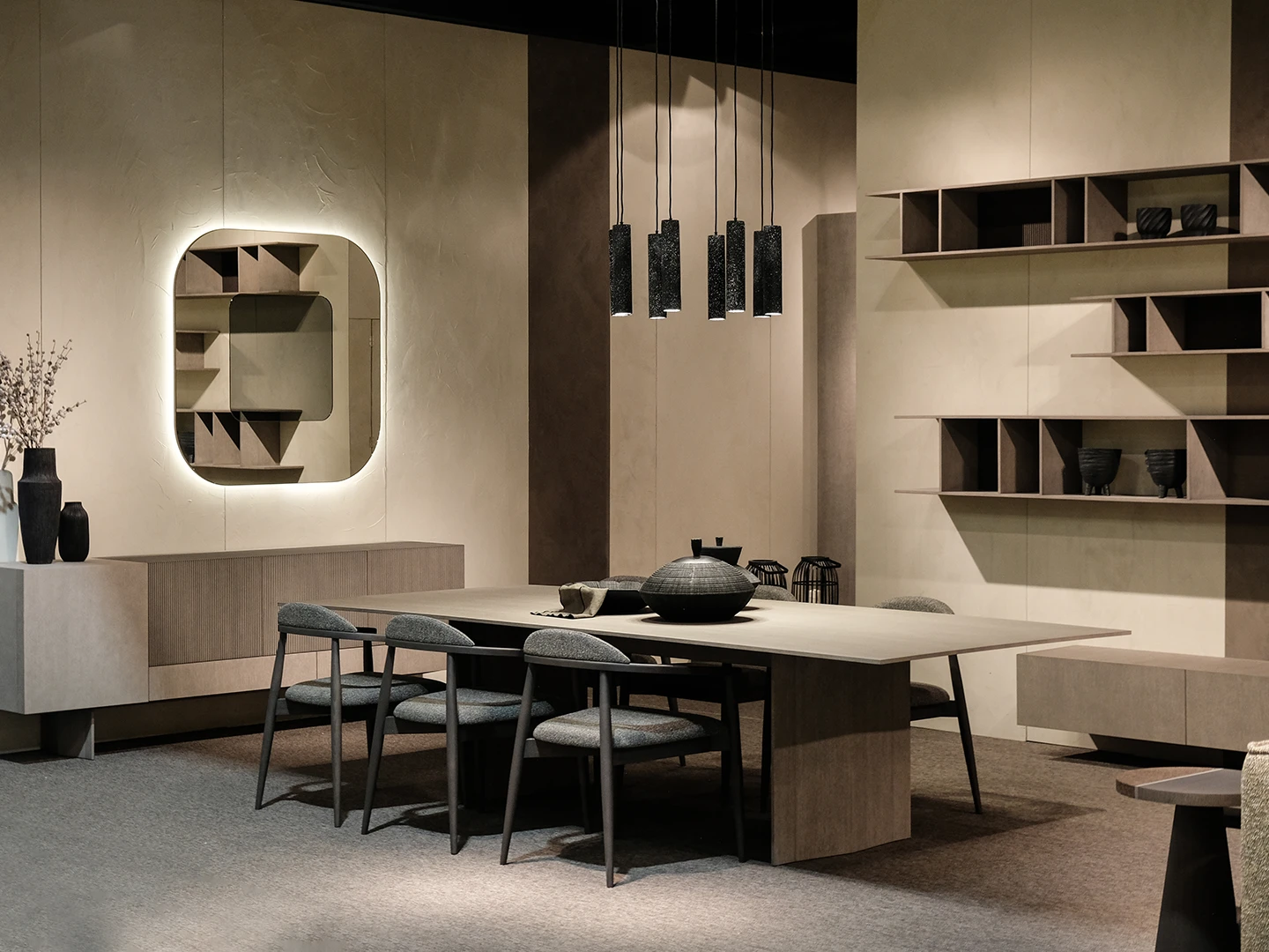 sala jantar munich vanguard